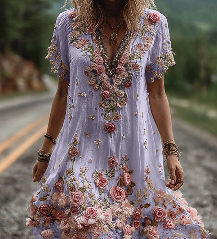 Robe Col V Brodée Fleurie – Élégance Florale et Style Romantique