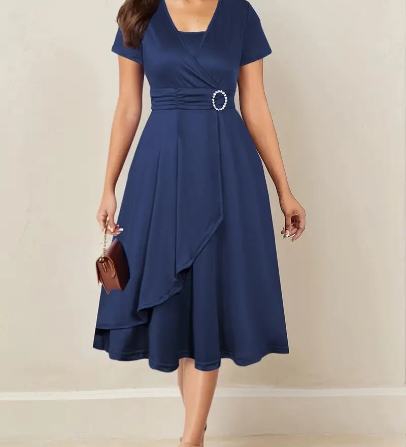 Hilda™ - Elegantní večerní šaty s kamínkovým V-výstřihem