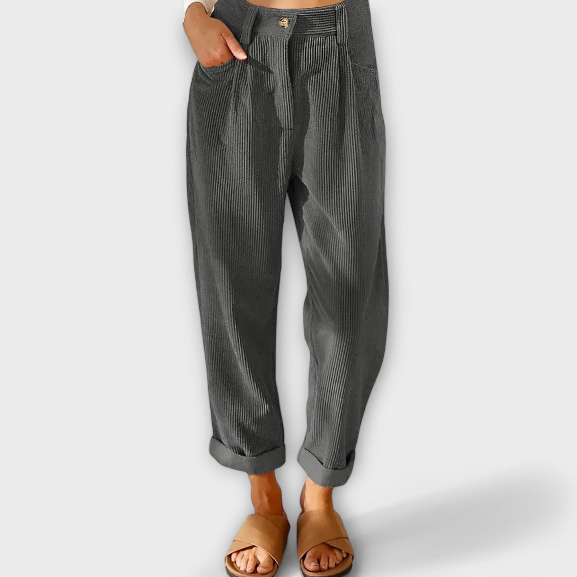 Moderní džíny s trendy šňůrkami