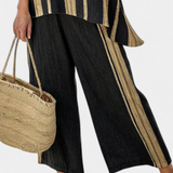 Adéla – pohodlný oversized pruhovaný top a volné lněné kalhoty
