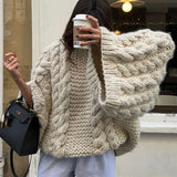 Dámský Maxi Oversize Svetr - Kabelkový Motiv s Bouffant Rukávy