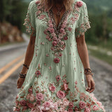 Robe Col V Brodée Fleurie – Élégance Florale et Style Romantique