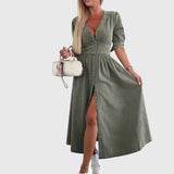 Elegantní Maxi Džínová Šaty s Výstřihem do V – Stylové A-Line Šaty s Knoflíky