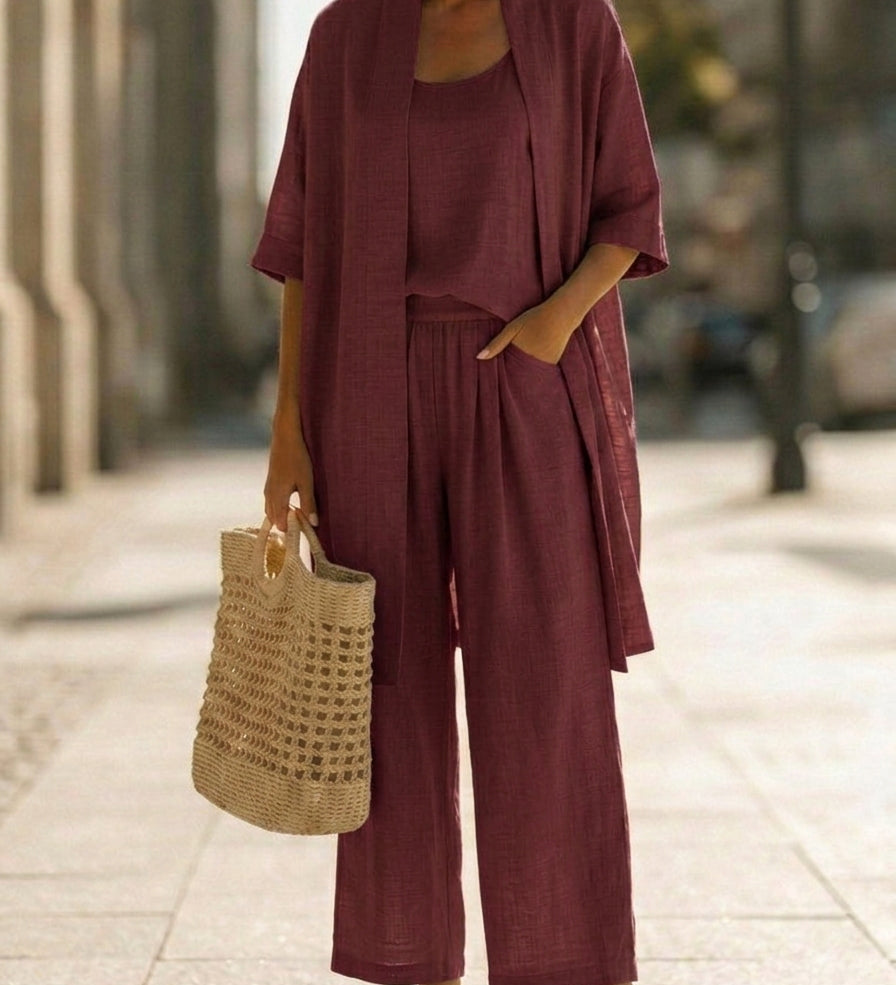 Minimalistický třídílný set z lnu a bavlny – pohodlný outfit na každý den